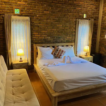 Mayong Bali Villa And Hostel